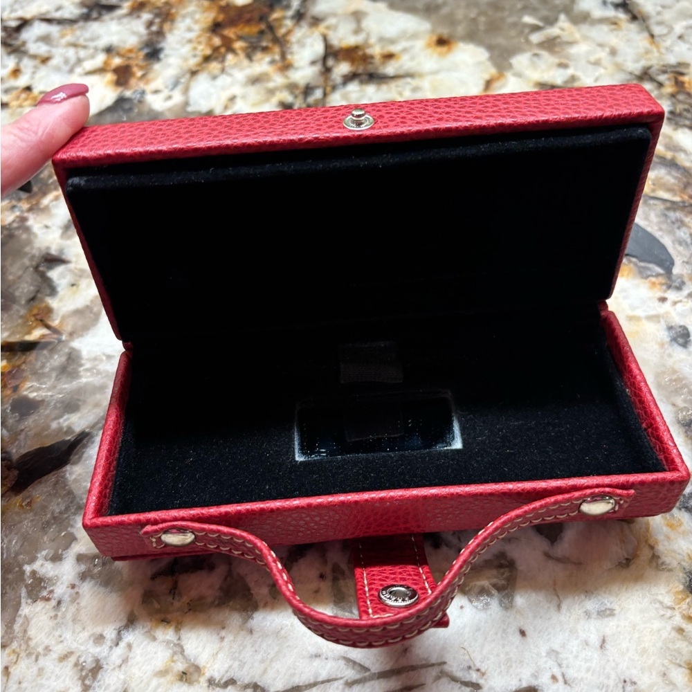 Elegant lipstick 💄 case with Mirror - Picture 7 of 8